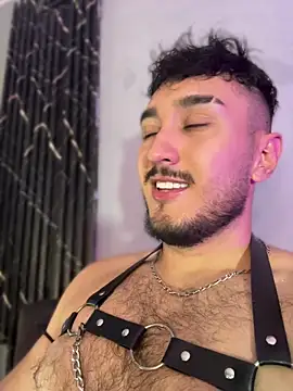 Snapshot of Zionmattis chatting on 04/08/26, 01:05 Zionmattis online show from 04/08/26, 01:05