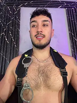 Snapshot of Zionmattis chatting on 04/26/26, 01:58 Zionmattis online show from 04/26/26, 01:58