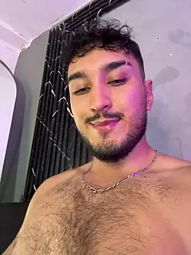 Snapshot of Zionmattis chatting on 04/29/26, 02:15 Zionmattis online show from 04/29/26, 02:15