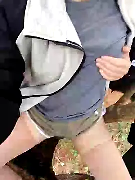 Snapshot of Betty20zx chatting on 12/15/24, 01:24 Betty20zx online show from 12/15/24, 01:24