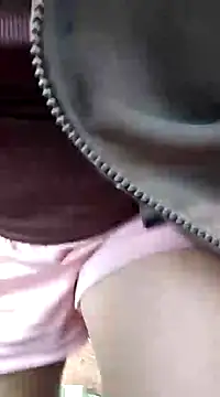 Snapshot of Betty20zx chatting on 01/02/25, 01:49 Betty20zx online show from 01/02/25, 01:49