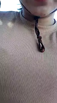 Snapshot of Betty20zx chatting on 02/17/25, 06:31 Betty20zx online show from 02/17/25, 06:31