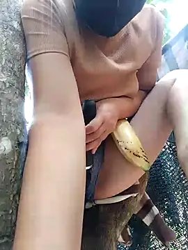 Snapshot of Betty20zx chatting on 03/10/25, 06:05 Betty20zx online show from 03/10/25, 06:05