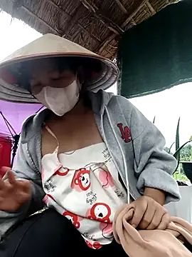 Snapshot of Betty20zx chatting on 10/30/25, 01:07 Betty20zx online show from 10/30/25, 01:07