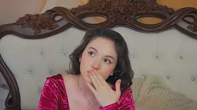 Snapshot of IreneRaye chatting on 02/11/25, 08:26 IreneRaye online show from 02/11/25, 08:26