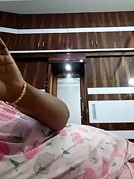 Snapshot of Pushpavathi_78 chatting on 02/06/25, 06:56 Pushpavathi 78 online show from 02/06/25, 06:56