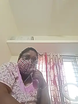 Snapshot of Pushpavathi_78 chatting on 02/15/25, 12:33 Pushpavathi 78 online show from 02/15/25, 12:33