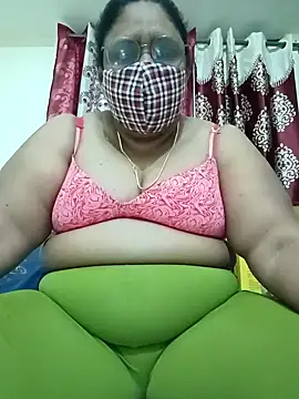 Snapshot of Pushpavathi_78 chatting on 03/07/25, 02:12 Pushpavathi 78 online show from 03/07/25, 02:12