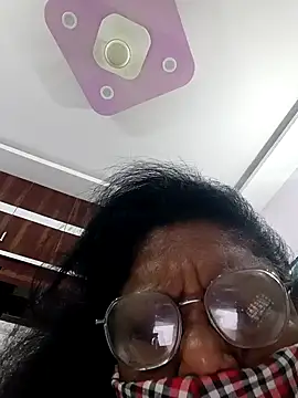 Snapshot of Pushpavathi_78 chatting on 03/15/25, 11:39 Pushpavathi 78 online show from 03/15/25, 11:39