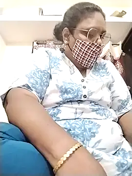 Snapshot of Pushpavathi_78 chatting on 09/19/25, 12:39 Pushpavathi 78 online show from 09/19/25, 12:39