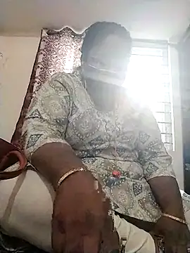 Snapshot of Pushpavathi_78 chatting on 10/09/25, 10:24 Pushpavathi 78 online show from 10/09/25, 10:24
