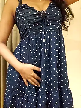 Tanisha789 online show from 11/05/25, 07:47