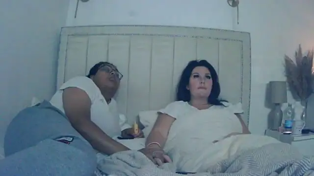 vanilla chocolate23 online show from 09/23/25, 08:34