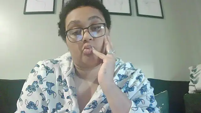 vanilla chocolate23 online show from 12/03/25, 08:45