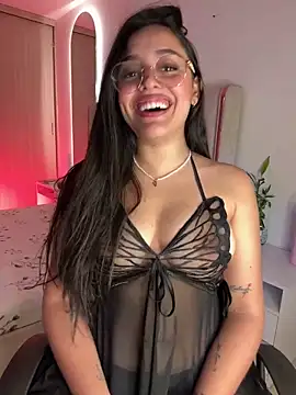 Snapshot of kenndall_21 chatting on 01/21/25, 02:33 kenndall 21 online show from 01/21/25, 02:33