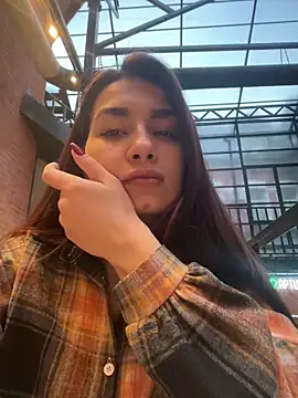 Snapshot of Swee_Alicee chatting on 05/12/26, 04:26 Swee Alicee online show from 05/12/26, 04:26