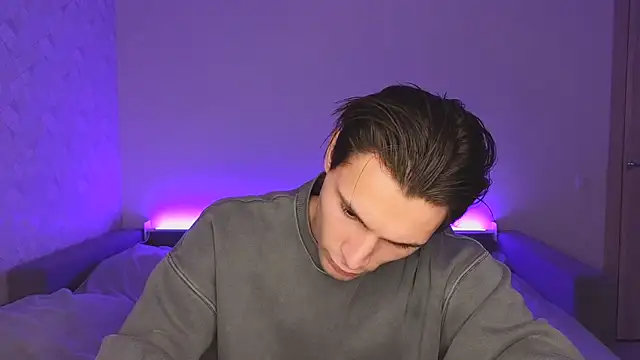 denlover1 online show from 03/05/26, 06:04