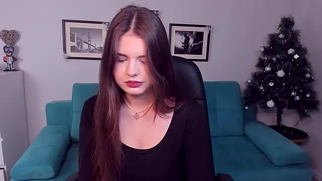 Snapshot of AdeliaKiss chatting on 12/09/24, 06:25 AdeliaKiss online show from 12/09/24, 06:25