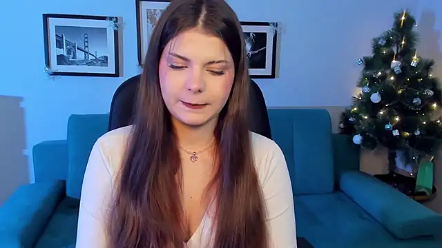 Snapshot of AdeliaKiss chatting on 12/30/24, 03:46 AdeliaKiss online show from 12/30/24, 03:46