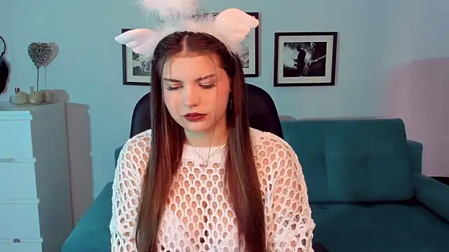 Snapshot of AdeliaKiss chatting on 02/10/25, 07:36 AdeliaKiss online show from 02/10/25, 07:36