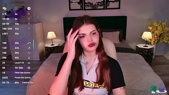 Snapshot of AdeliaKiss chatting on 10/09/25, 05:49 AdeliaKiss online show from 10/09/25, 05:49