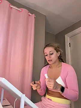 Snapshot of lexybabyxo chatting on 05/12/26, 01:52 lexybabyxo online show from 05/12/26, 01:52
