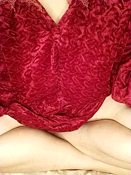 Snapshot of 3ahhd chatting on 11/07/25, 04:01 3ahhd online show from 11/07/25, 04:01