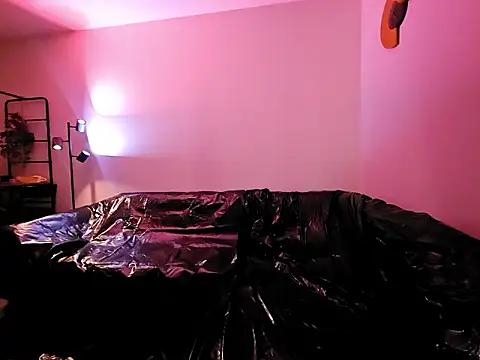 Snapshot of manforhotfun chatting on 02/22/26, 12:23 manforhotfun online show from 02/22/26, 12:23