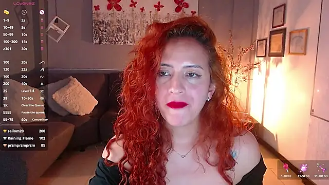 Snapshot of sahra_taylor_ chatting on 03/05/25, 08:32 sahra taylor online show from 03/05/25, 08:32