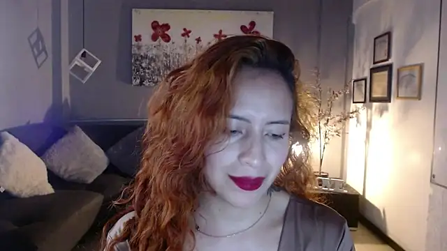 Snapshot of sahra_taylor_ chatting on 03/09/25, 05:17 sahra taylor online show from 03/09/25, 05:17