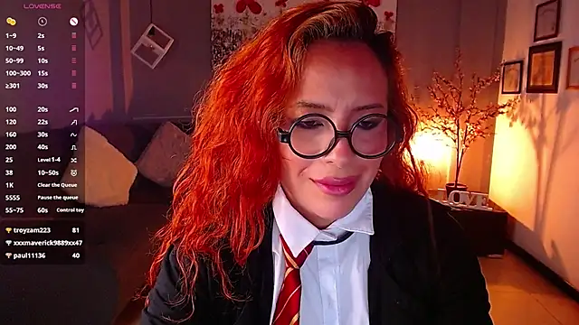 Snapshot of sahra_taylor_ chatting on 03/15/25, 06:54 sahra taylor online show from 03/15/25, 06:54