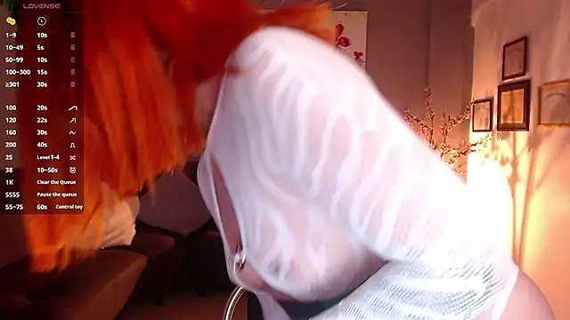 Snapshot of sahra_taylor_ chatting on 03/17/25, 02:56 sahra taylor online show from 03/17/25, 02:56