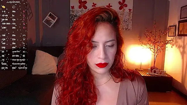 Snapshot of sahra_taylor_ chatting on 03/18/25, 02:04 sahra taylor online show from 03/18/25, 02:04