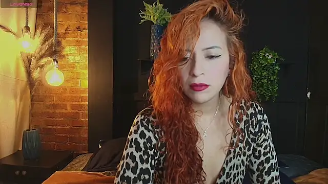 Snapshot of sahra_taylor_ chatting on 11/04/25, 02:38 sahra taylor online show from 11/04/25, 02:38