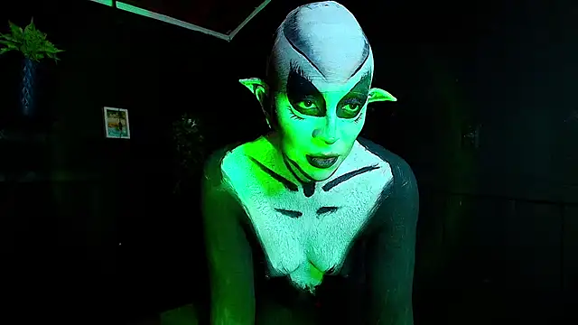 Snapshot of sahra_taylor_ chatting on 11/29/25, 05:49 sahra taylor online show from 11/29/25, 05:49