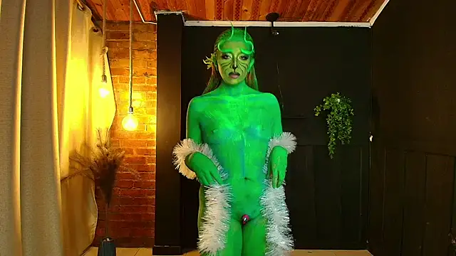 Snapshot of sahra_taylor_ chatting on 12/14/25, 06:01 sahra taylor online show from 12/14/25, 06:01