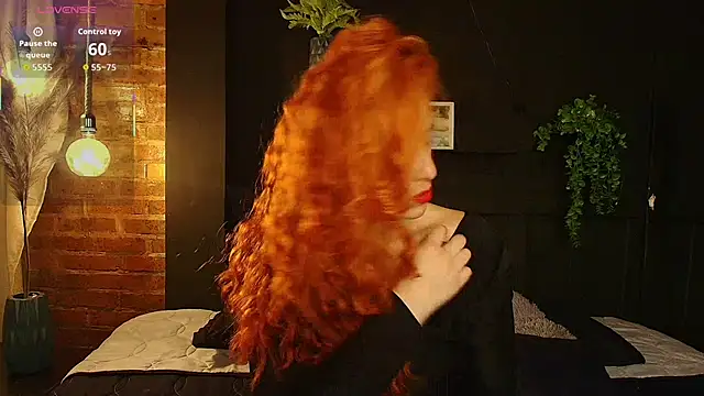 Snapshot of sahra_taylor_ chatting on 12/22/25, 01:52 sahra taylor online show from 12/22/25, 01:52