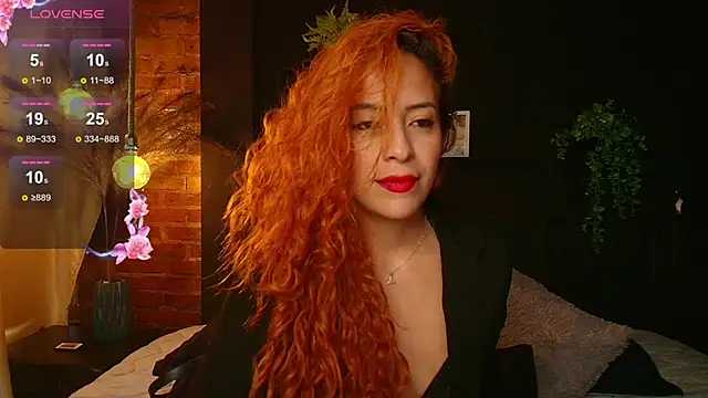 Snapshot of sahra_taylor_ chatting on 02/11/26, 03:17 sahra taylor online show from 02/11/26, 03:17