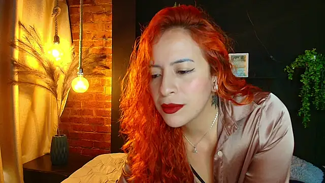 Snapshot of sahra_taylor_ chatting on 03/14/26, 01:05 sahra taylor online show from 03/14/26, 01:05