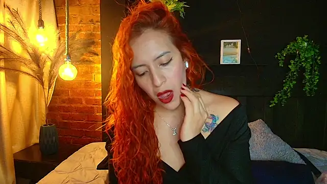 Snapshot of sahra_taylor_ chatting on 03/19/26, 01:59 sahra taylor online show from 03/19/26, 01:59