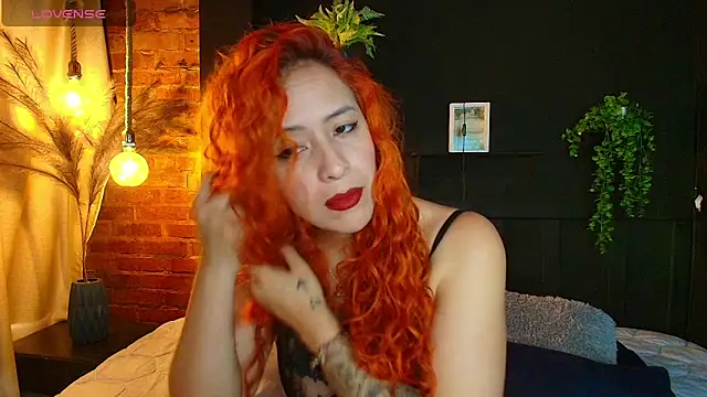 Snapshot of sahra_taylor_ chatting on 03/22/26, 02:53 sahra taylor online show from 03/22/26, 02:53