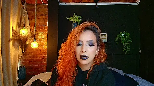 Snapshot of sahra_taylor_ chatting on 05/24/26, 02:22 sahra taylor online show from 05/24/26, 02:22
