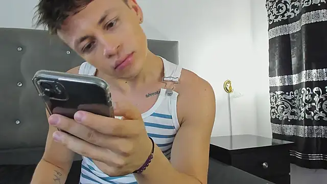 Angel Cuervo online show from 12/27/24, 07:24