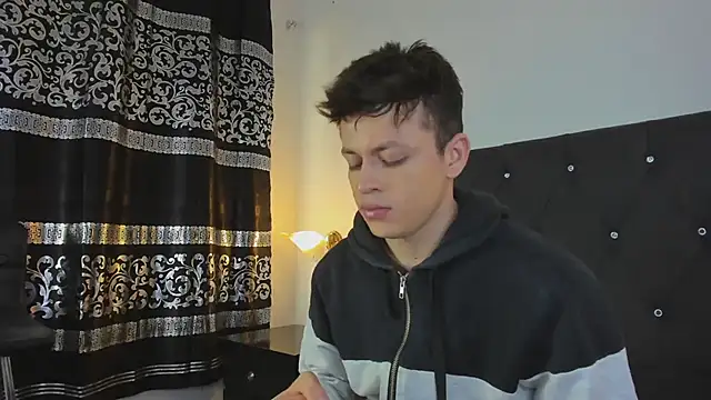 Angel Cuervo online show from 01/09/25, 12:41