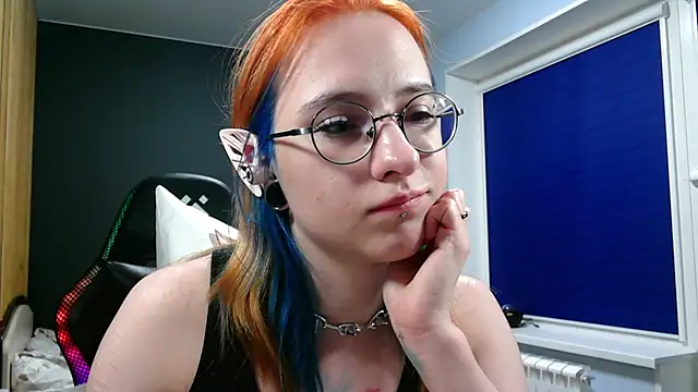 Snapshot of Honelin chatting on 12/16/24, 10:56 Honelin online show from 12/16/24, 10:56