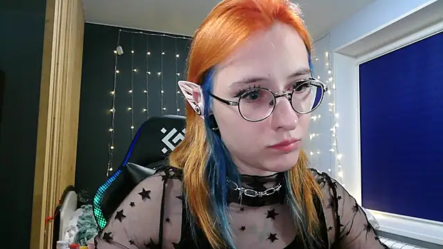 Snapshot of Honelin chatting on 12/24/24, 11:00 Honelin online show from 12/24/24, 11:00