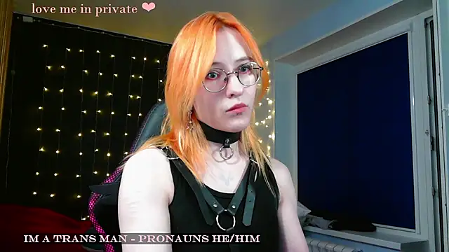 Snapshot of Honelin chatting on 02/04/25, 02:21 Honelin online show from 02/04/25, 02:21