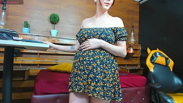 Snapshot of sweet_thalia_ chatting on 01/17/25, 07:27 sweet thalia  online show from 01/17/25, 07:27