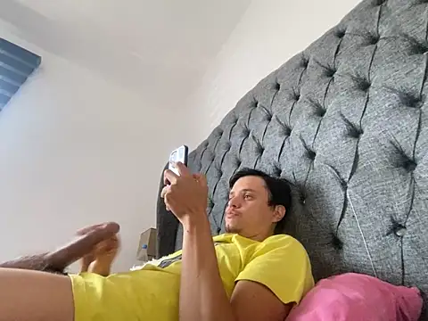 Snapshot of stevego94 chatting on 12/05/24, 07:28 stevego94 online show from 12/05/24, 07:28