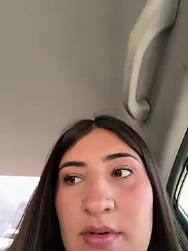 Snapshot of AhriCutte chatting on 02/06/25, 06:13 AhriCutte online show from 02/06/25, 06:13